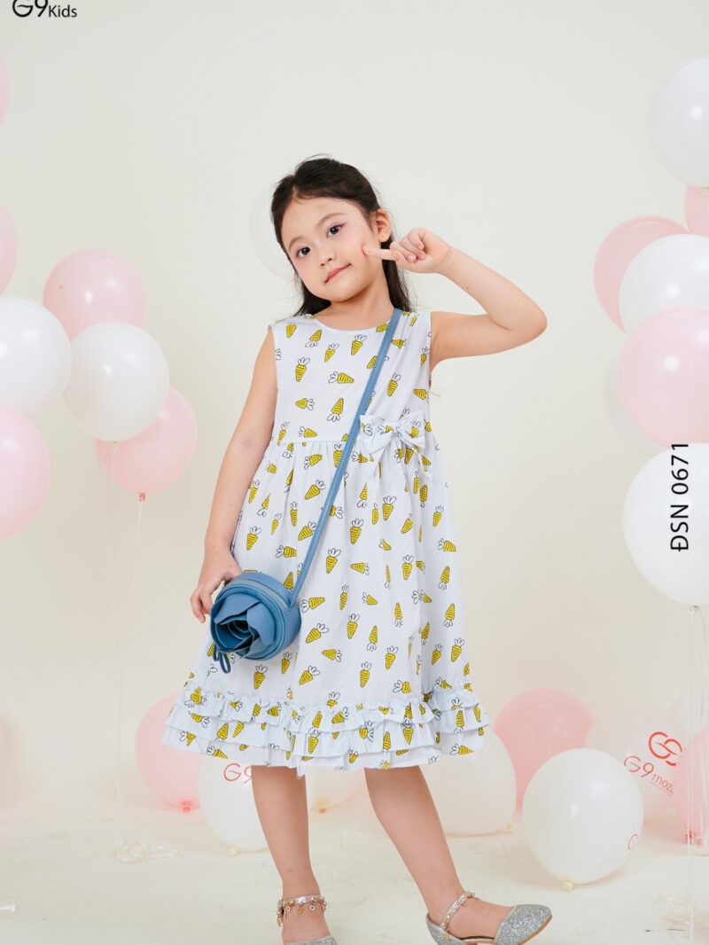 Váy sát nách dáng xòe phối nơ chất liệu thô họa tiết 24S57BĐSN0671-2