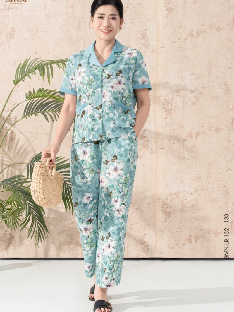 Bộ mặc nhà áo tay cộc quần dài chất liệu lụa hàn 25S17BMNLR132+133-1